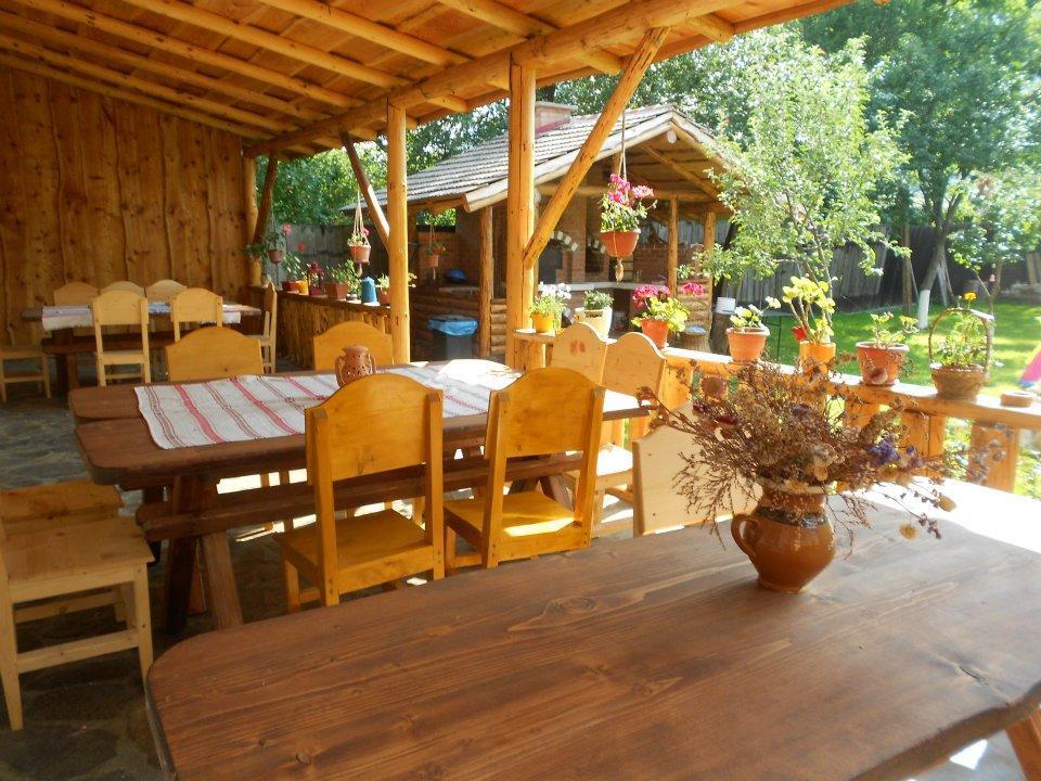 Sura Pietrei Craiului Hotel Zarnesti Ngoại thất bức ảnh